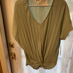 Andrea Jovine Sage Green Pleated Twist Front Top Short Sleeve Blouse XL